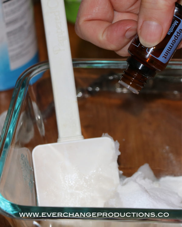 Essential oils for bentonite clay toothpaste